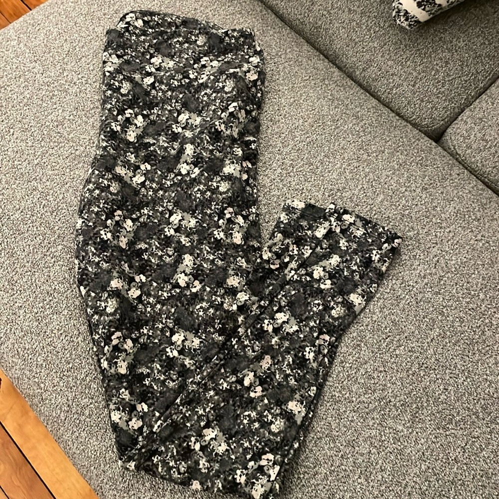 LULAROE black white and gray leggings
